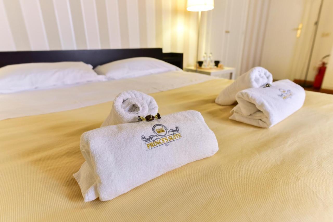 Prince'S Suite - Budget Rooms & Apt Piazza Del Popolo โรม ภายนอก รูปภาพ