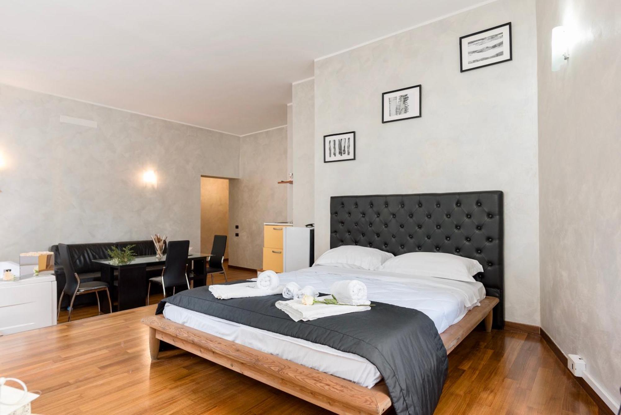 Prince'S Suite - Budget Rooms & Apt Piazza Del Popolo โรม ภายนอก รูปภาพ