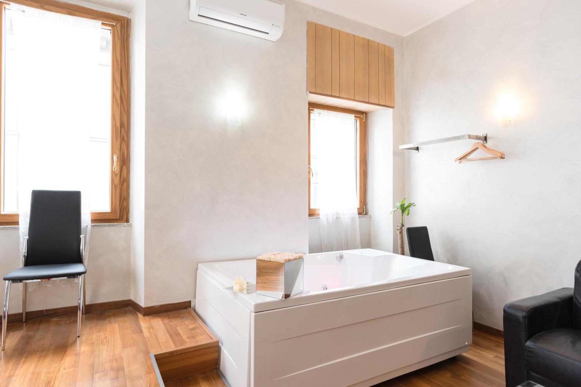 Prince'S Suite - Budget Rooms & Apt Piazza Del Popolo โรม ภายนอก รูปภาพ